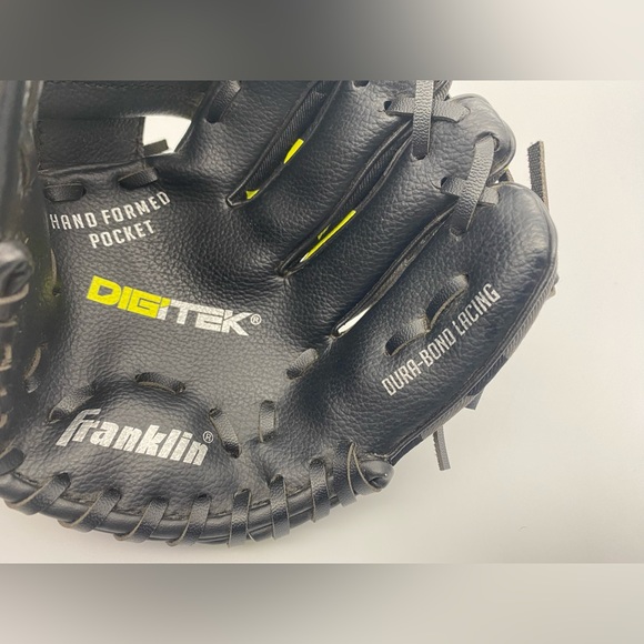 Franklin Black & Yellow T-ball Fielding Glove 8in - Picture 10 of 10